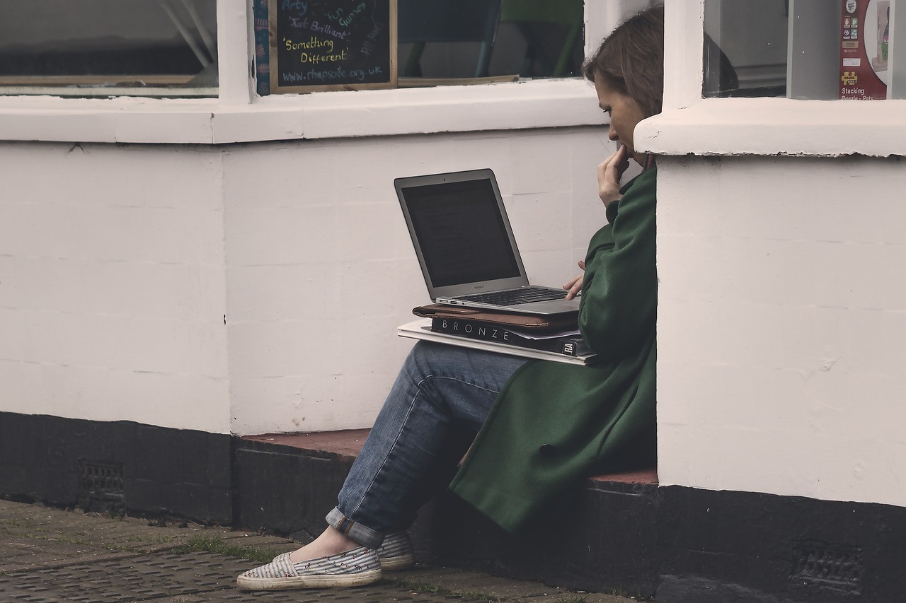 Mobile Ethnography - Capturing Real-Time Experiences